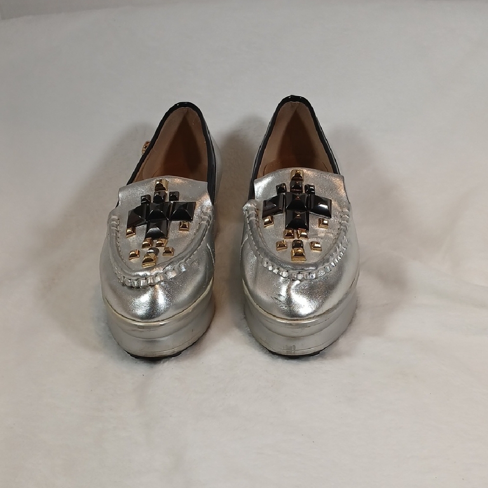 Kalaca Silver and Black Women's Loafers Sz 39